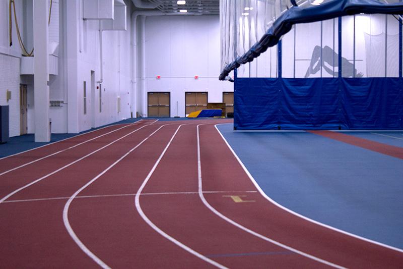 How indoor and outdoor track differ The Tack Online