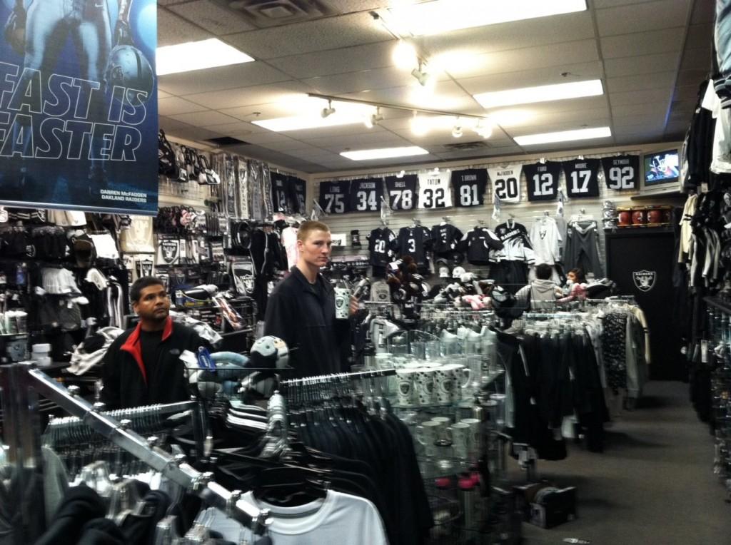 raiders store